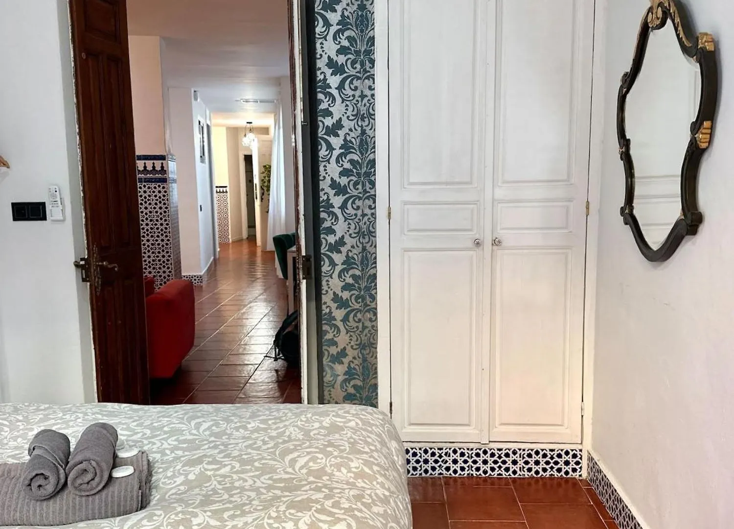 Apartment Beautiful Flat Near Plaza Merced Malaga