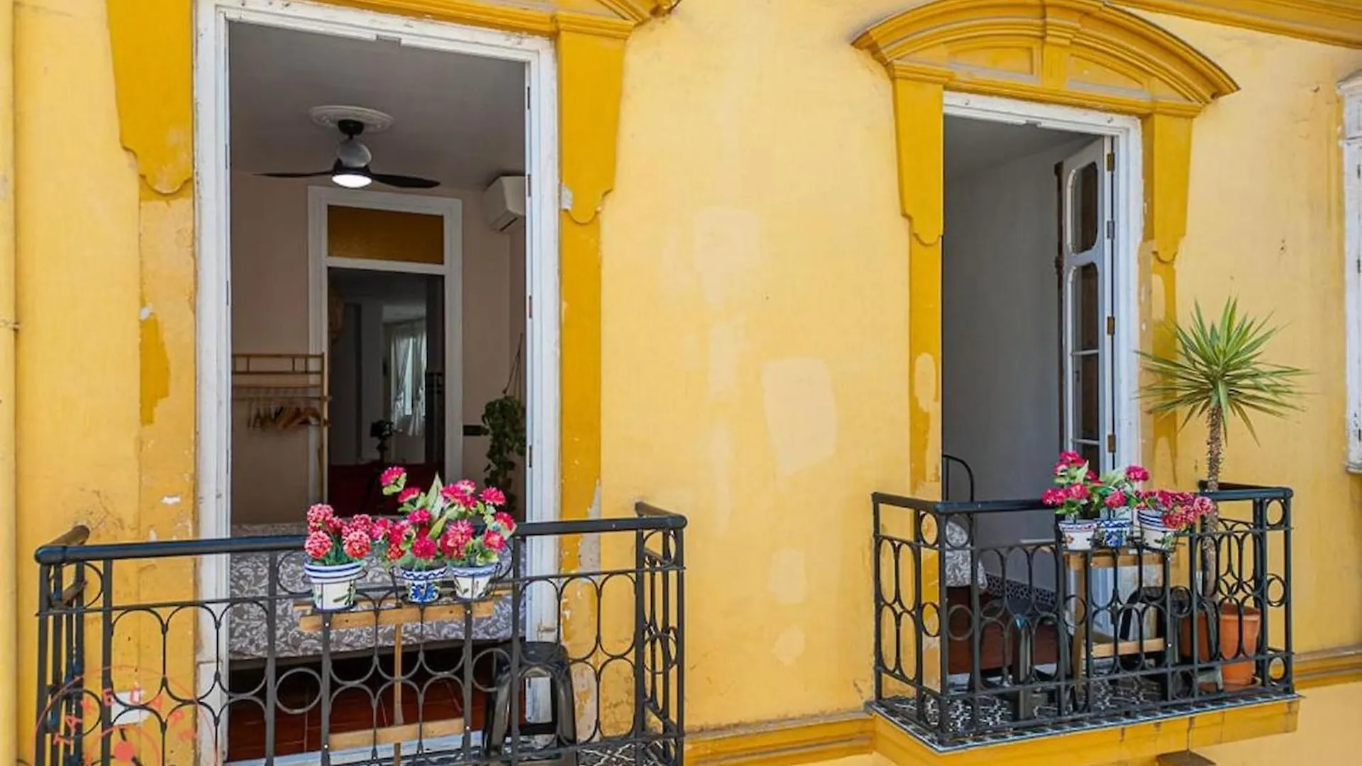 Apartment Beautiful Flat Near Plaza Merced Malaga
